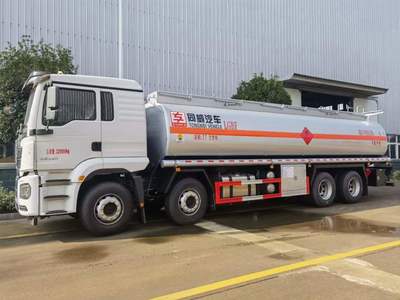 20吨陕汽前四后八运油车 高效能液体运输解决方案